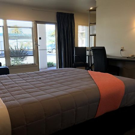גיסבורן Pacific Harbour Motor Inn מראה חיצוני תמונה