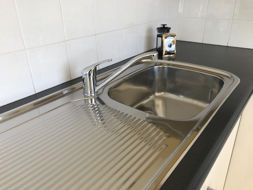 גיסבורן Pacific Harbour Motor Inn מראה חיצוני תמונה