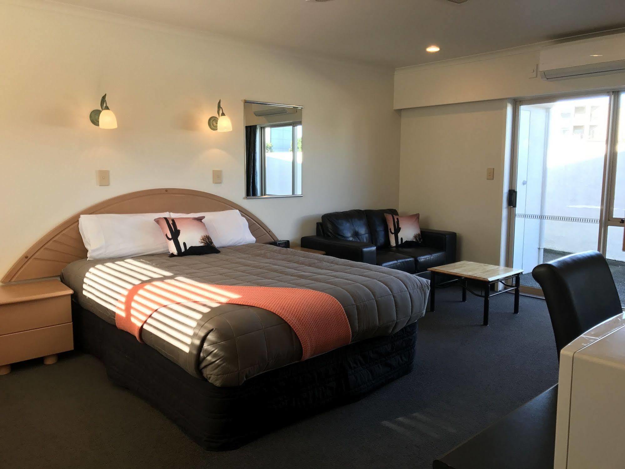 גיסבורן Pacific Harbour Motor Inn מראה חיצוני תמונה