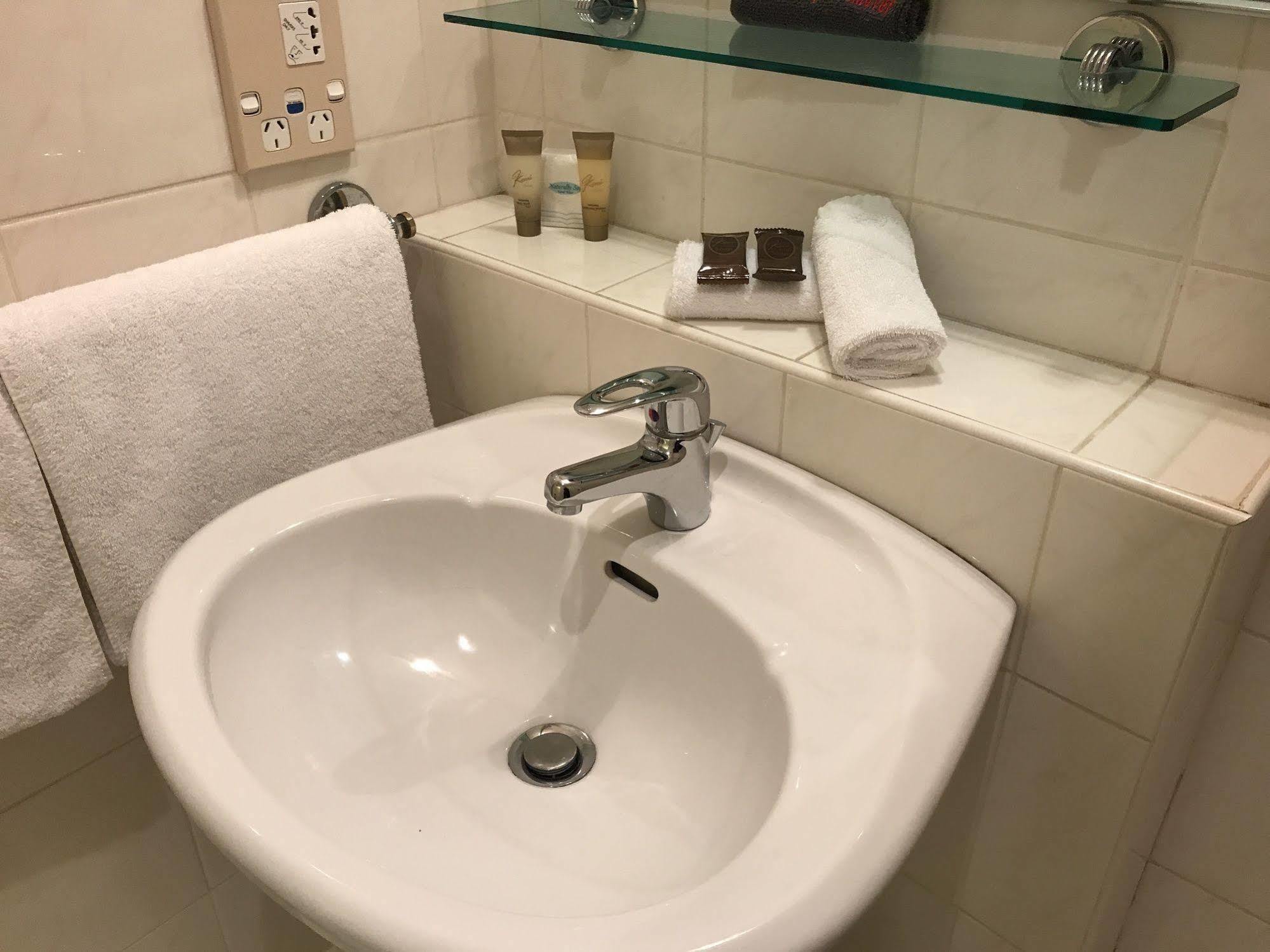 גיסבורן Pacific Harbour Motor Inn מראה חיצוני תמונה