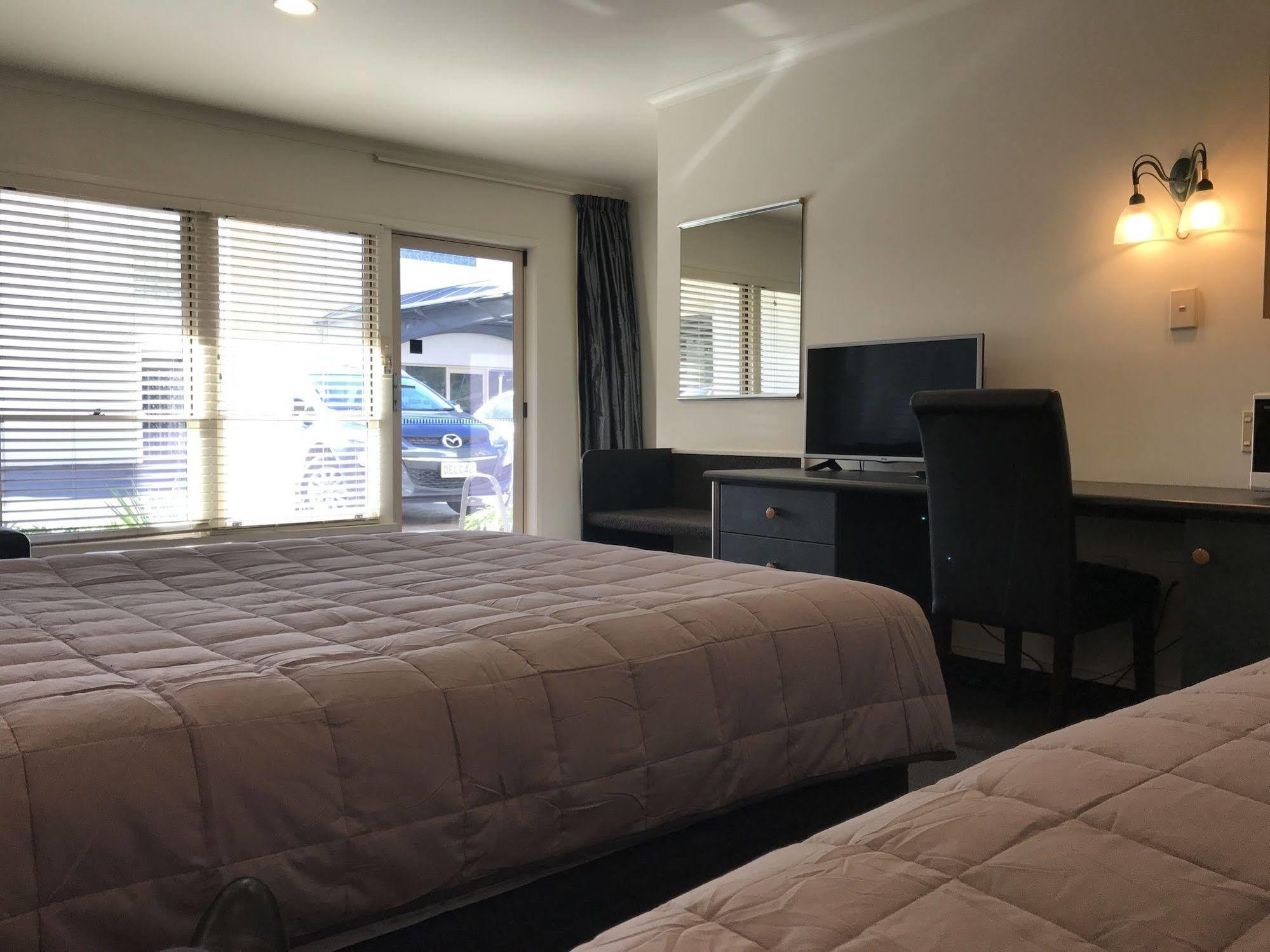 גיסבורן Pacific Harbour Motor Inn מראה חיצוני תמונה