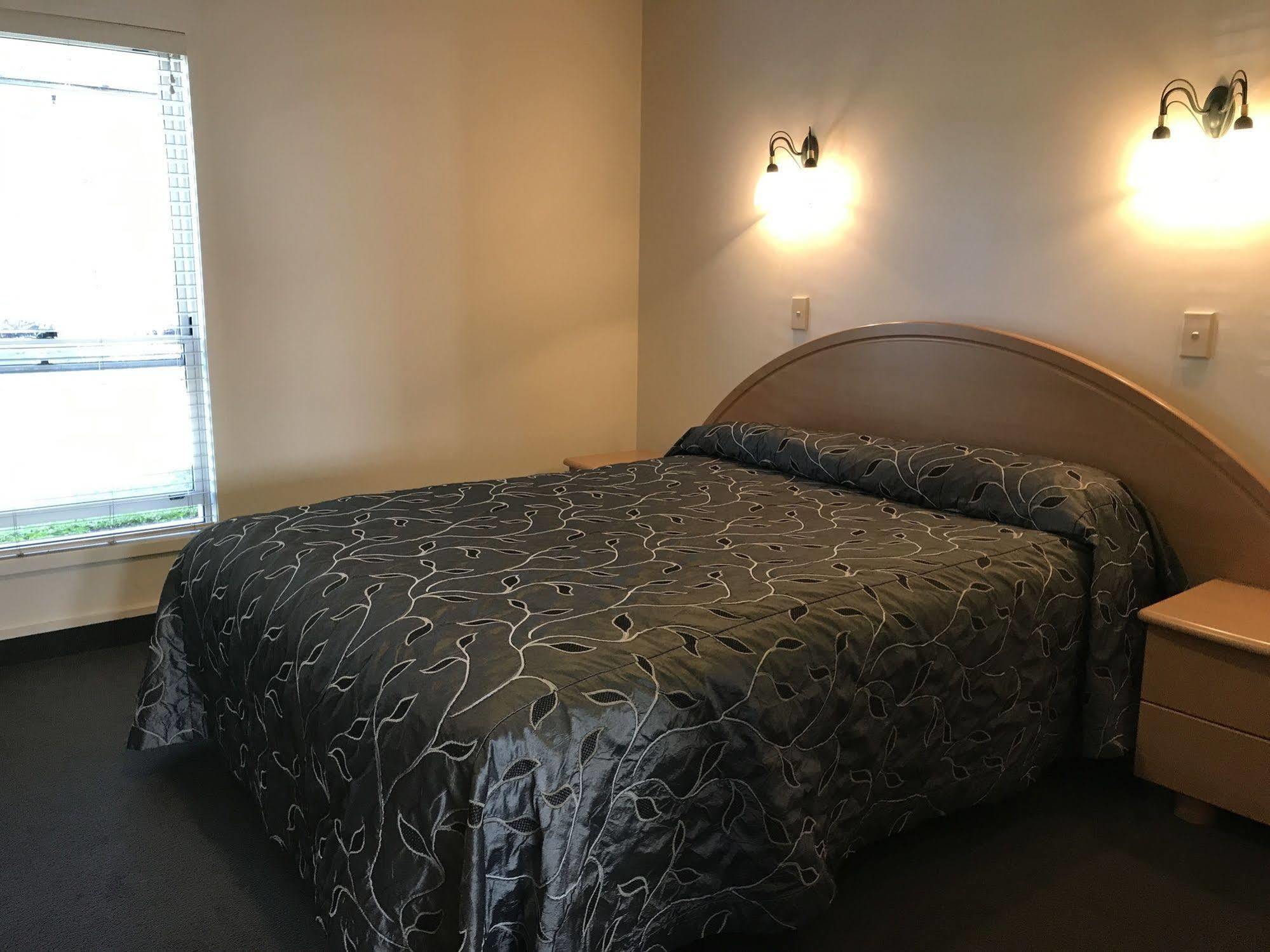 גיסבורן Pacific Harbour Motor Inn מראה חיצוני תמונה