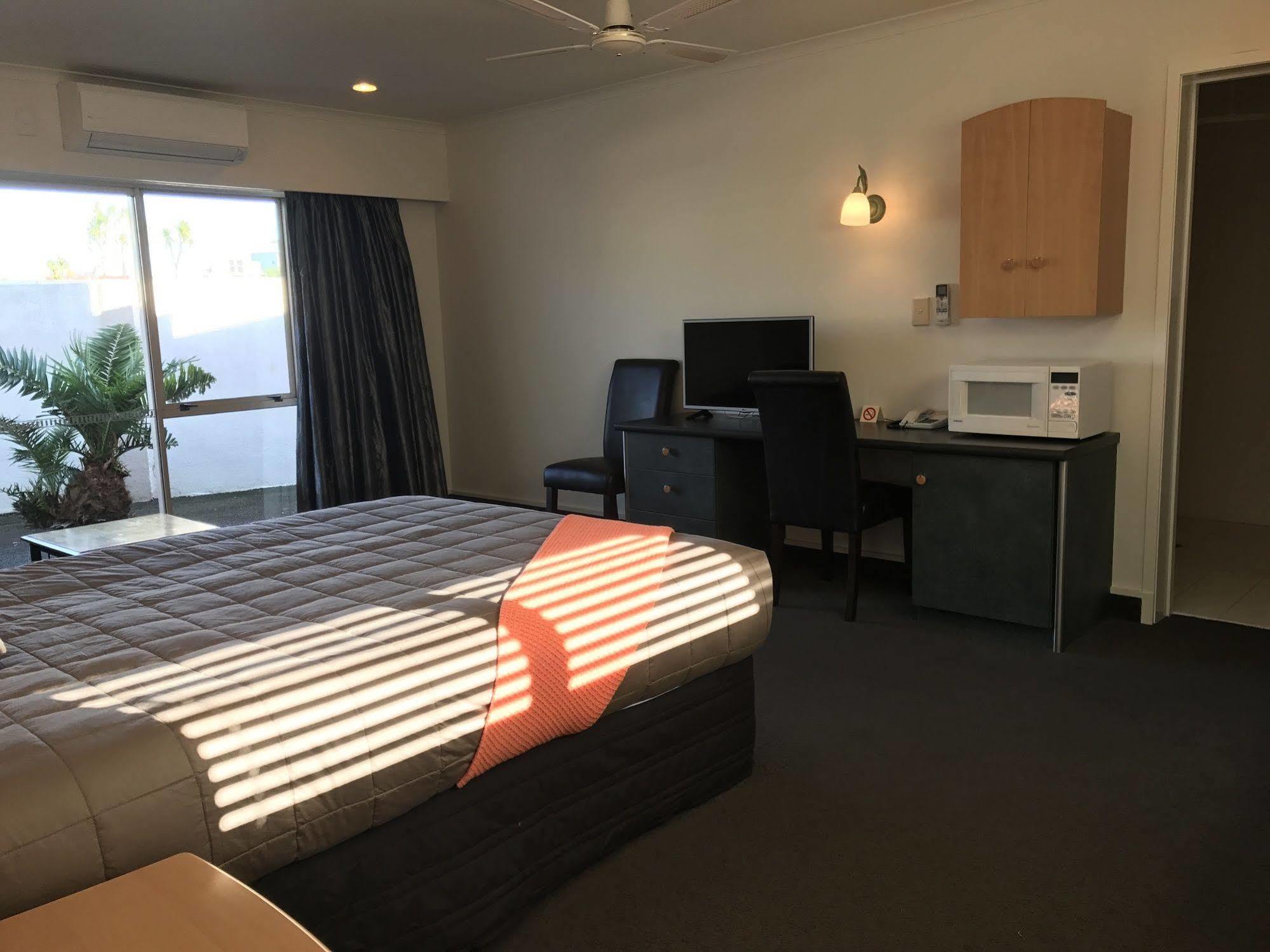 גיסבורן Pacific Harbour Motor Inn מראה חיצוני תמונה
